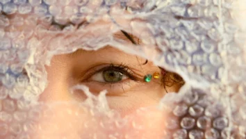 Close-up of a human eye - Credits: pexels